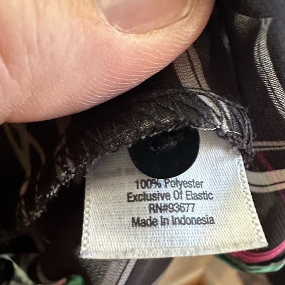 a.n.a. Women’s Black Sheer Floral Blouse Size 2X - Picture 8 of 10